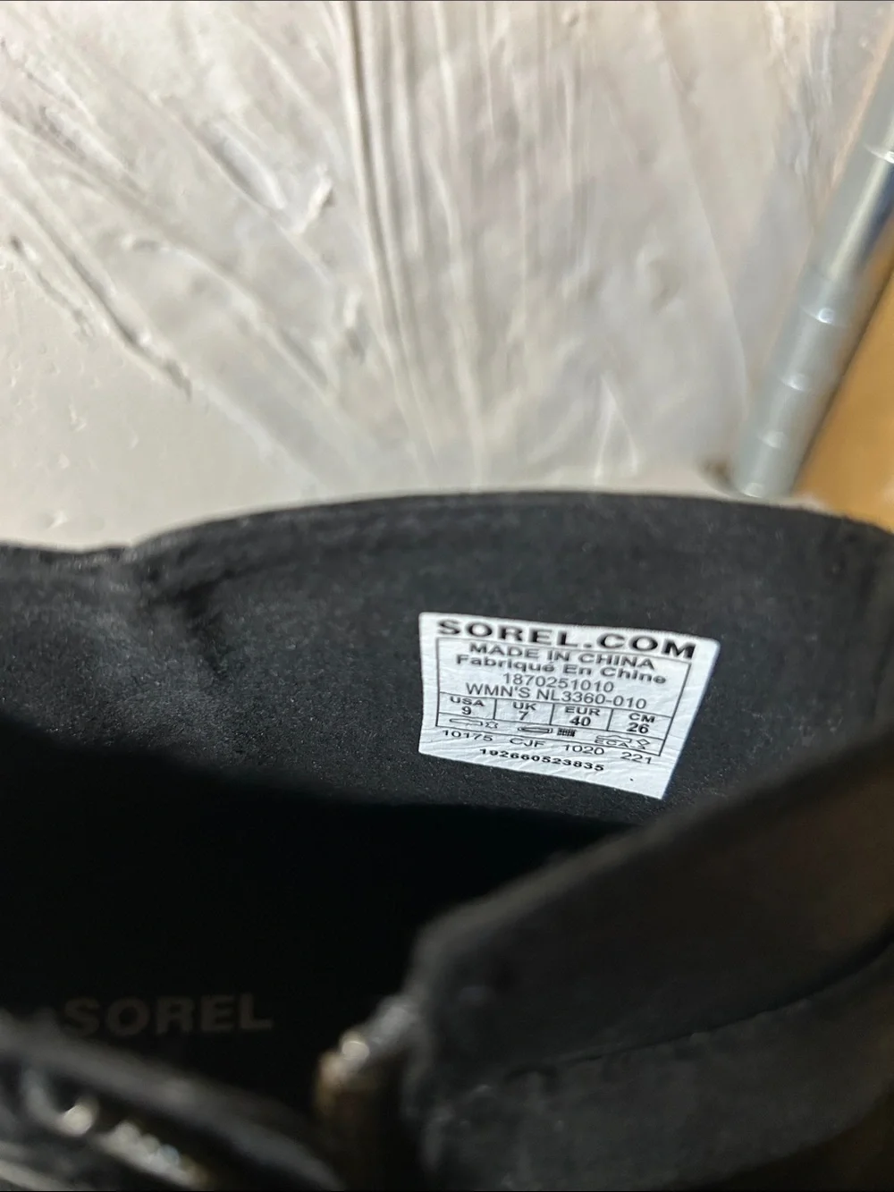 SOREL Joan of Arctic Wedge ll Buckle Boot Black Leather Waterproof Size: 9